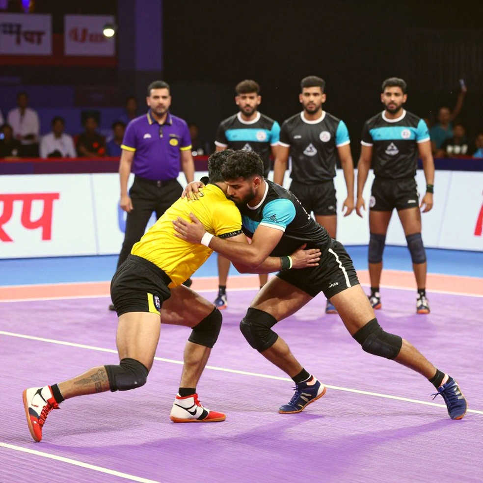 ইরানের মুখোমুখি হওয়ার আগে ভারতের কাবাডি দেয়ালে যে ফাটল বাংলাদেশই ছুঁয়ে দেখল
